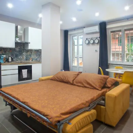 Benny Urban House Appia Apartment